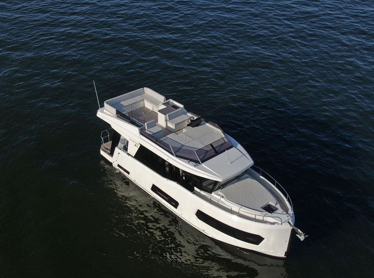 Campione 41 Fly — exterior view
