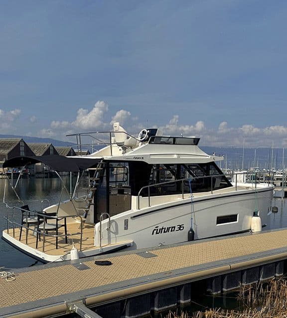 Futura 36 — shipyard exterior view